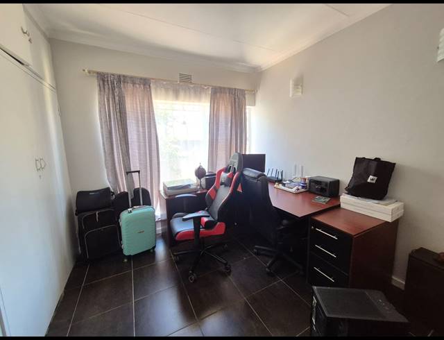 4 BEDROOM HOUSE FOR SALE IN VANDERBIJLPARK SE 2